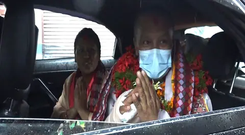 सुरुङमा १० दिन फसेर उद्धार गरिएका कविर महर्जन घर फर्किए