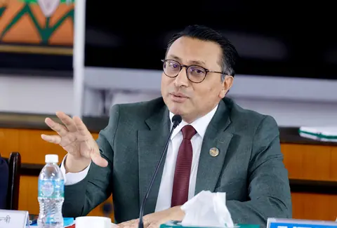 एआईआईबीको वार्षिक बैठकमा भाग लिएर अर्थमन्त्री वाग्ले स्वदेश फर्किए