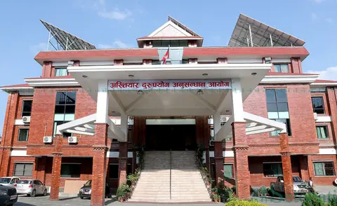 खाद्य आयातको अनुमति मिलाइदिने भन्दै २८ लाख लिएको आरोपमा अधिकृतसहित चार जनाविरुद्ध मुद्दा