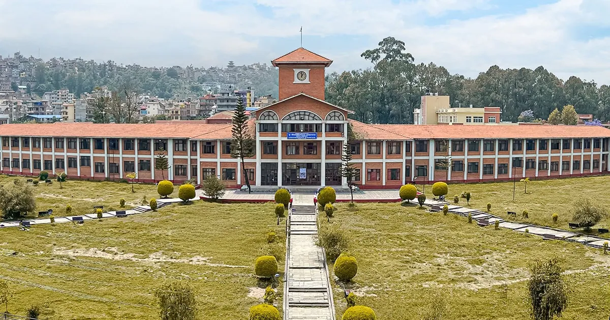त्रिभुवन विश्वविद्यालयको स्थगित परीक्षा सञ्चालन हुने भएको छ। बाढीका कारण परीक्षा रोकिएको थियो। आउँदो असोज ६ गतेदेखि परीक्षा सुरु हुनेछ।