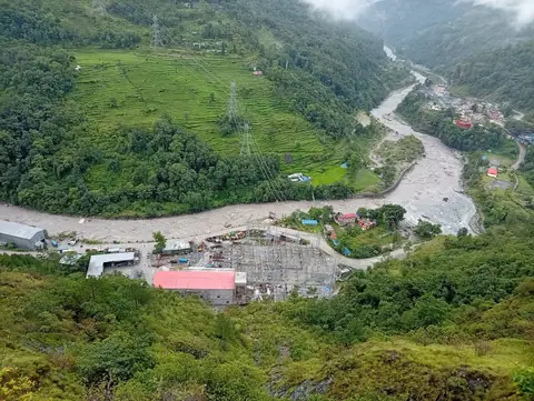 उत्पादन सुरु गरेको केही दिनमै राहुघाट जलविद्युत् आयोजनामा बाढीको क्षति