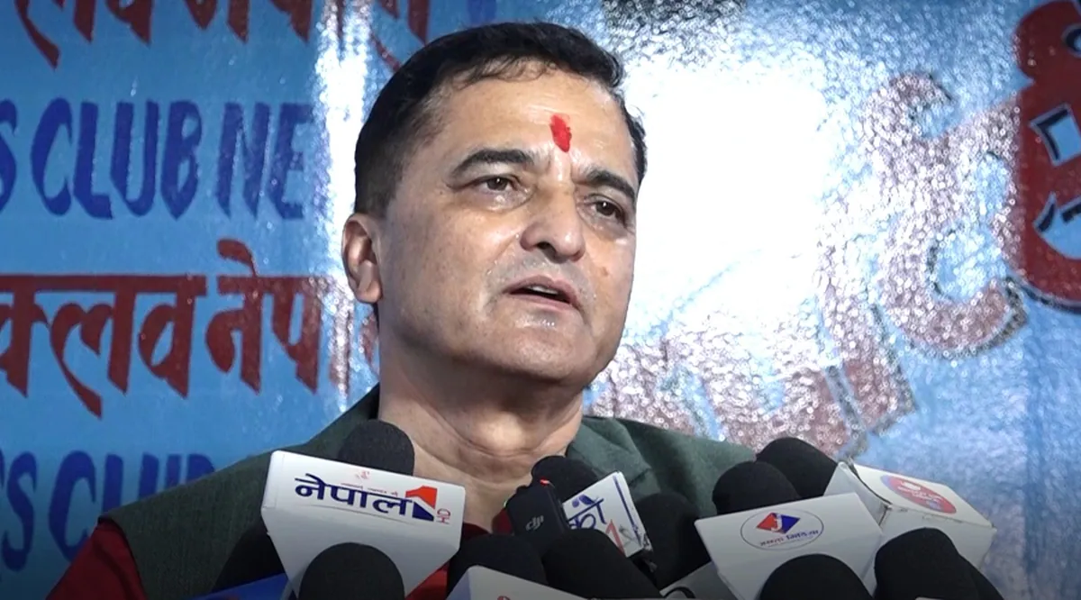 पार्टी पुनर्गठन कार्यदलमा ओलीले हस्तक्षेप गरे: योगेश भट्टराईको आरोप