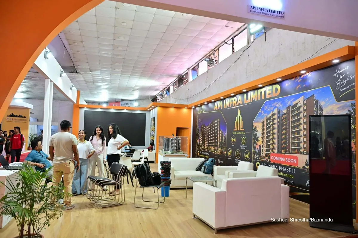 काठमाडौँको भृकुटीमण्डपमा घरजग्गा तथा निर्माण प्रदर्शनी सुरु भएको छ। सभामुख डोलप्रसाद अर्यालले मेलाको उद्घाटन गरेका छन्। हदबन्दीको समस्या समाधान गर्ने आश्वासन दिइएको छ।