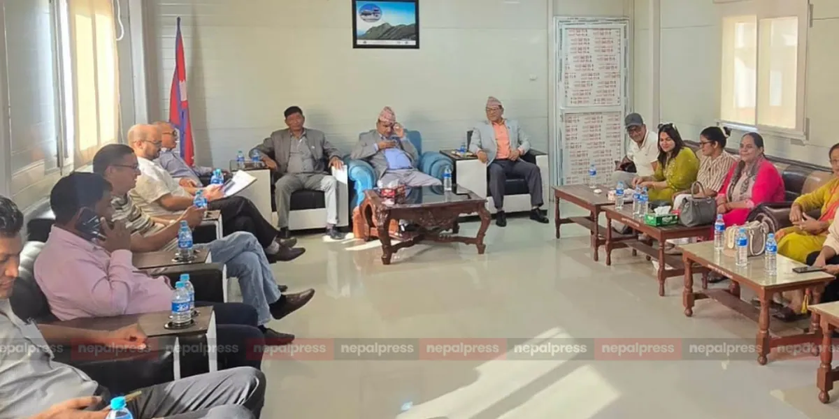 सुदूरपश्चिममा असोज १५ भित्र बजेट ल्याउने तयारी, मुख्यमन्त्रीको सांसदलाई ब्रिफिङ