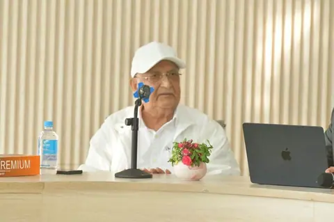 अब पार्टीभित्र अराजकता र अनुशासनहीनता क्षमा हुँदैन: एमाले अध्यक्ष ओली