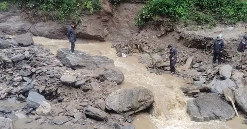 असोज ८ देखिको बाढीपहिरोलगायत विपद्मा ३५ जनाको मृत्यु, १५ जना घाइते