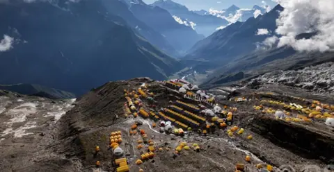 शरद् ऋतुमा १८ हिमाल आरोहणका लागि ६३७ जनाले अनुमति लिए, २३ करोड ८५ लाख राजस्व