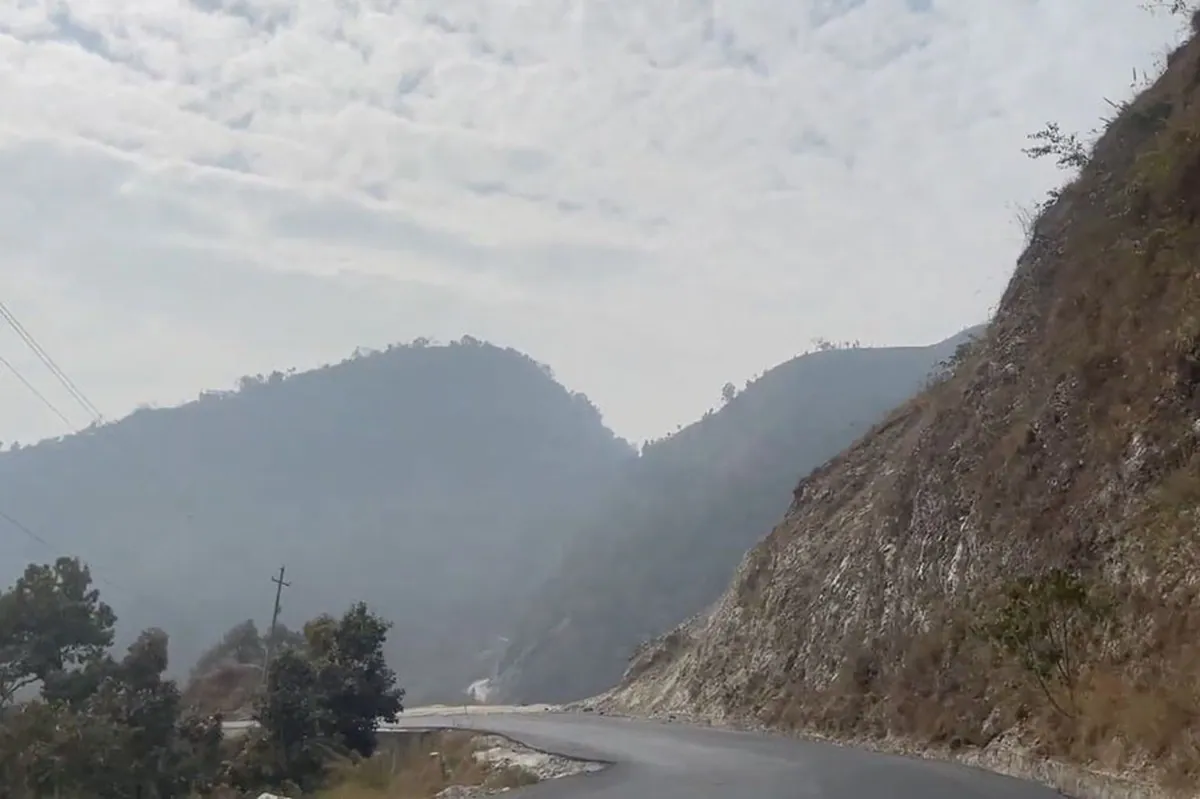 त्रिभुवन राजपथ र कान्ति राजमार्गमा आजदेखि दुवैतर्फ गाडी चल्न थाले