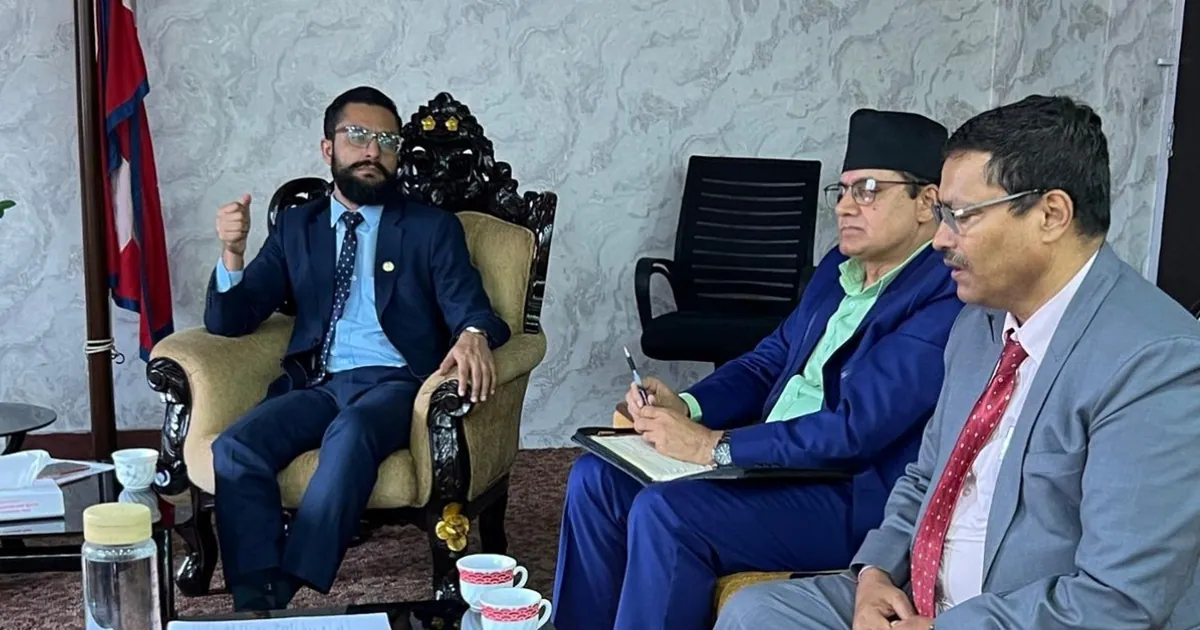शिक्षक सेवा आयोगका नयाँ पदाधिकारीलाई मन्त्रीको निर्देशन
