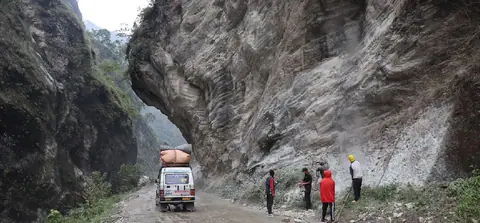 छ दिनदेखि अवरुद्ध कालीगण्डकी करिडोर अझै खुलेन