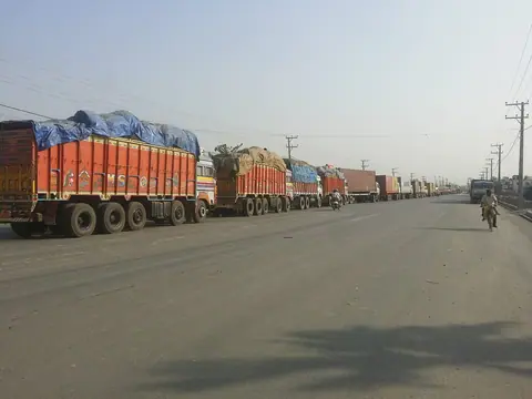 वीरगञ्ज र विराटनगर भन्सारले असोजमा लक्ष्यभन्दा बढी राजस्व उठाए