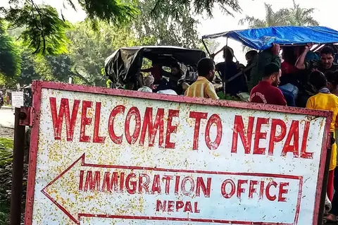 25 Humla children being taken to India to learn Tibetan turned back from Banbassa