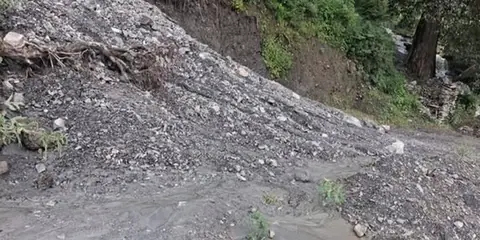 अविरल वर्षाले हुम्लाका मुख्य तथा ग्रामीण सडक अवरुद्ध, सिमकोट–हिल्सा सडक पनि बन्द