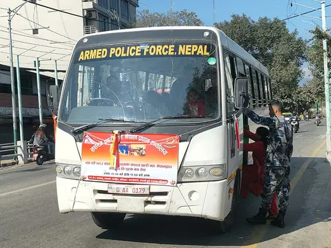 Dashain: Police free bus service benefits 3,585 people in Kathmandu Valley