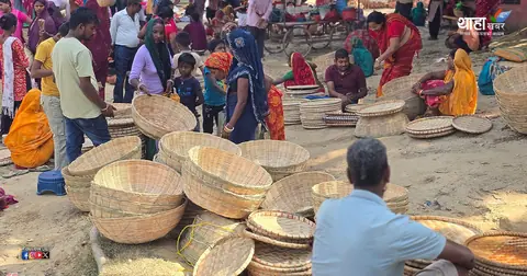 छठ नजिकिँदा सिरहाका बजारमा बाँसका सामग्रीको बिक्री बढ्यो