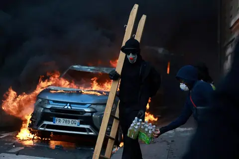 France protests: Curfew to be extended, army to be deployed for Saturday's demonstrations