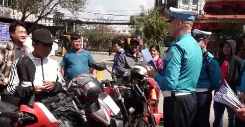 दसैँ यात्रा: नयाँ बसपार्कबाट दुई लाखभन्दा बढी यात्रु गाउँतर्फ, ट्राफिक प्रहरी सक्रिय
