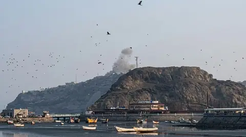 यमनको अदनस्थित राष्ट्रपति भवनमा हुथीको क्षेप्यास्त्र आक्रमण, पाँच जनाको मृत्यु