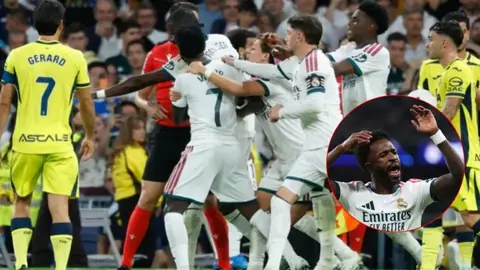 Vinicius apologises after red card, risks missing El Clasico