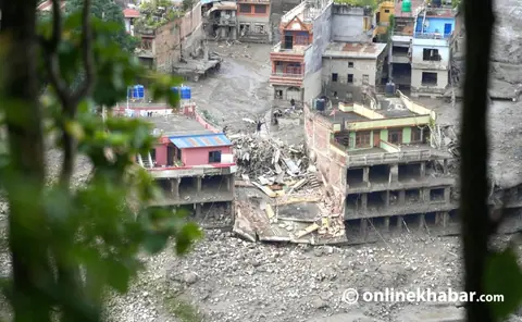 रसुवा बाढी: निजी सम्पत्ति र व्यवसायमा ७९ अर्बको क्षति, पूर्वाधारको क्षति अझै नजोडिएको