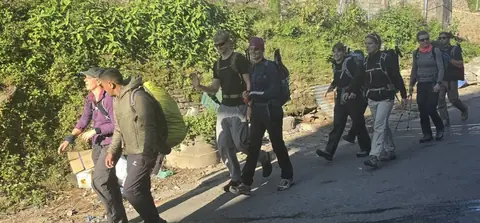 फलाखु खोलामा अस्थायी बेलिब्रिज सञ्चालनमा, लाङटाङमा पर्यटक बढे