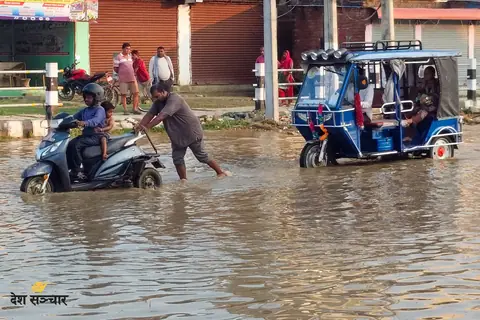 वर्षापछि सिरहा सदरमुकामका सडक जलमग्न, आवागमन प्रभावित