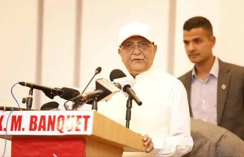 विपद् व्यवस्थापनमा सरकारको आलोचना: ओली र शाही