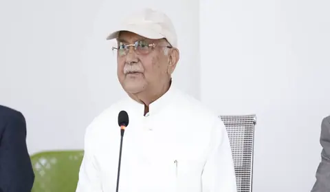 मतभेद बिर्सेर स्थानीय निर्वाचनको तयारीमा लाग्न ओलीको निर्देशन