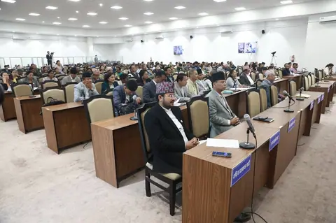 संघीय संसद्को चालु अधिवेशन १६ असोजदेखि अन्त्य गर्न राष्ट्रपतिसमक्ष सिफारिस