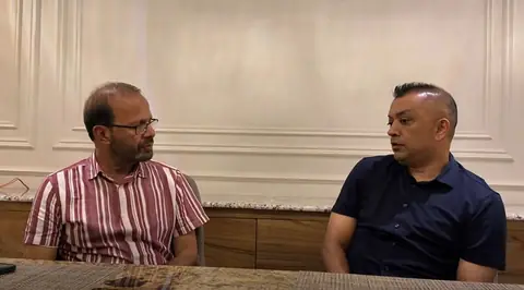 गगन थापासँगको भेटपछि डा. मिनेन्द्र रिजालले उपसभापतिको उम्मेदवारी फिर्ता लिने