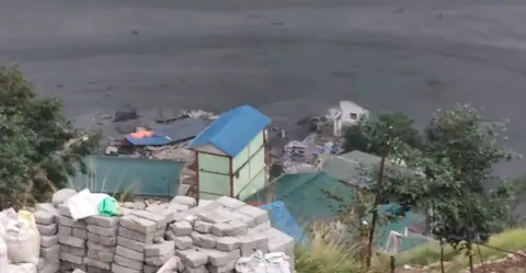 Major flood in Budhigandaki sweeps away Sallery market, damages Jagat market