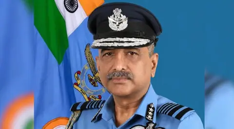 भारतीय वायुसेनाको प्रमुखमा अशुतोष दीक्षित नियुक्त