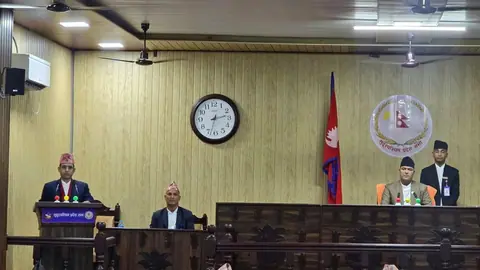 सुदूरपश्चिममा बजेट विवाद: कांग्रेसको बहिष्कार, प्रदेशसभा बैठक फेरि सर्‍यो