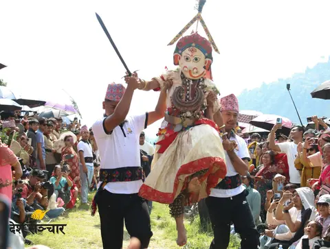 दसैँको बेला खोकनामा परम्परागत सिकाली जात्रा