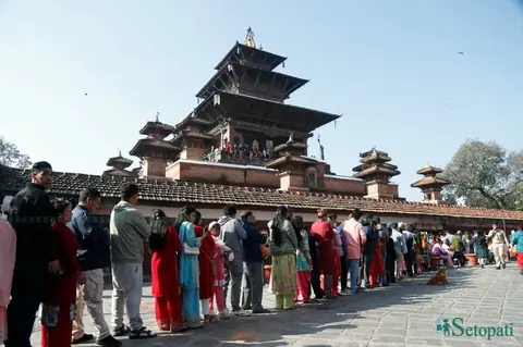 महानवमी: वर्षमा एक दिन खुल्ने तलेजुमा लामो लाइन, भद्रकालीमा सवारी पूजा