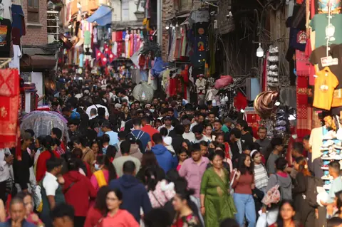दसैँ किनमेल: असन–न्युरोडमा घुइँचो, दरबारमार्ग र मलमा भने सुस्त व्यापार