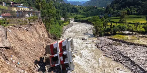 बागलुङको गलकोटमा बाढी, पहिरो र हुरीले वडा कार्यालयसहित ६३ घरमा क्षति