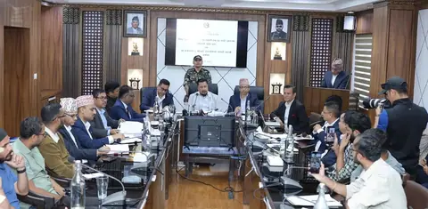 निजी क्षेत्रलाई दसैँअघि नै विद्युत् व्यापारको अनुमति दिने तयारी : ऊर्जामन्त्री श्रेष्ठ