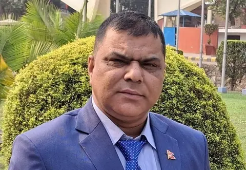पत्रकार विश्वमणि सुवेदी बानेश्वरस्थित नेपाल प्रेसको कार्यालयबाट पक्राउ